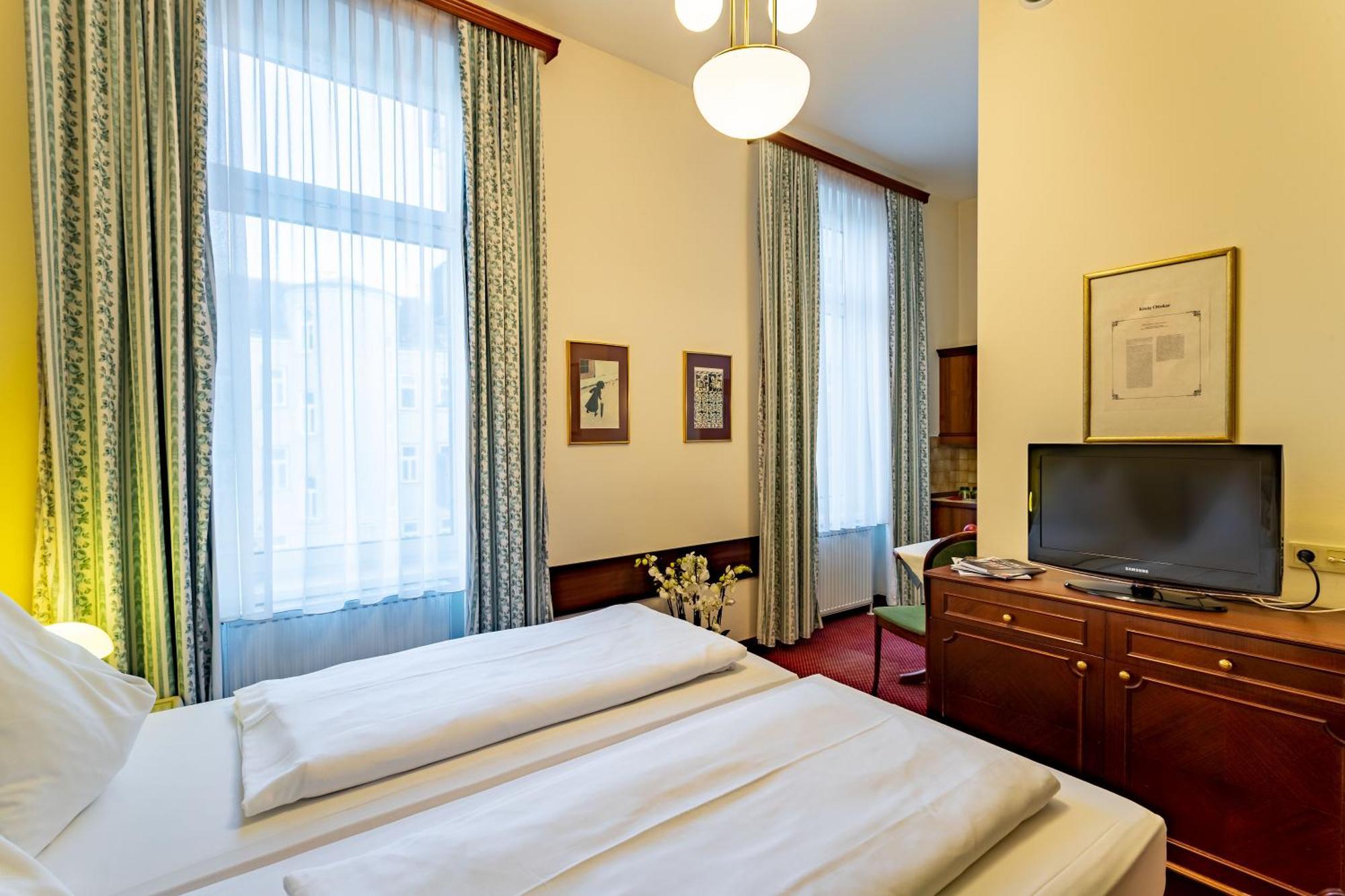 Classic Maisonette Suite,1231766441:JPEG