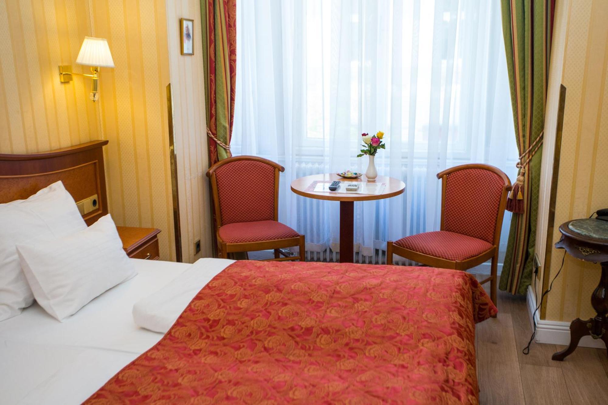 Classic Double Room
