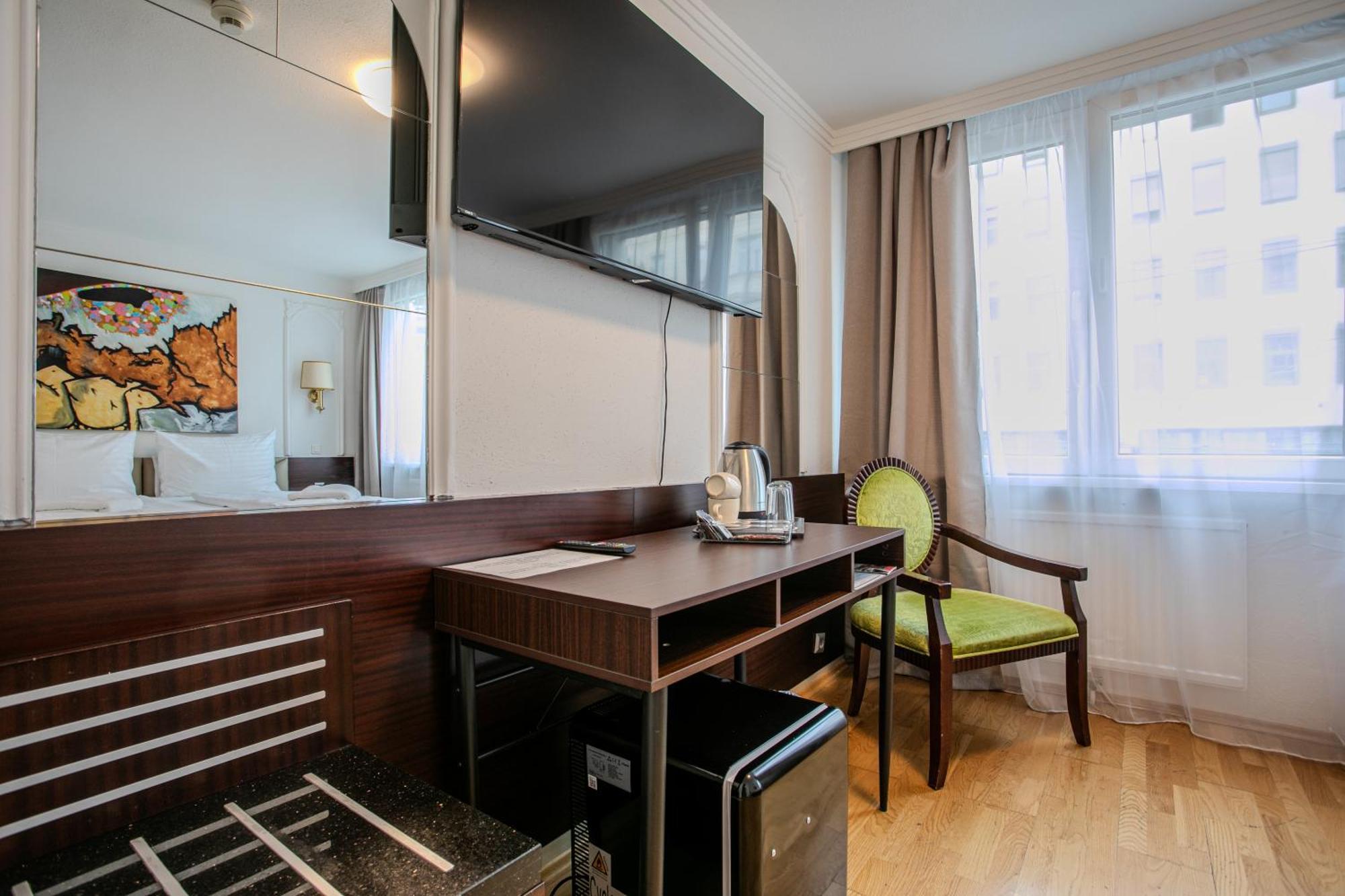 Double Room