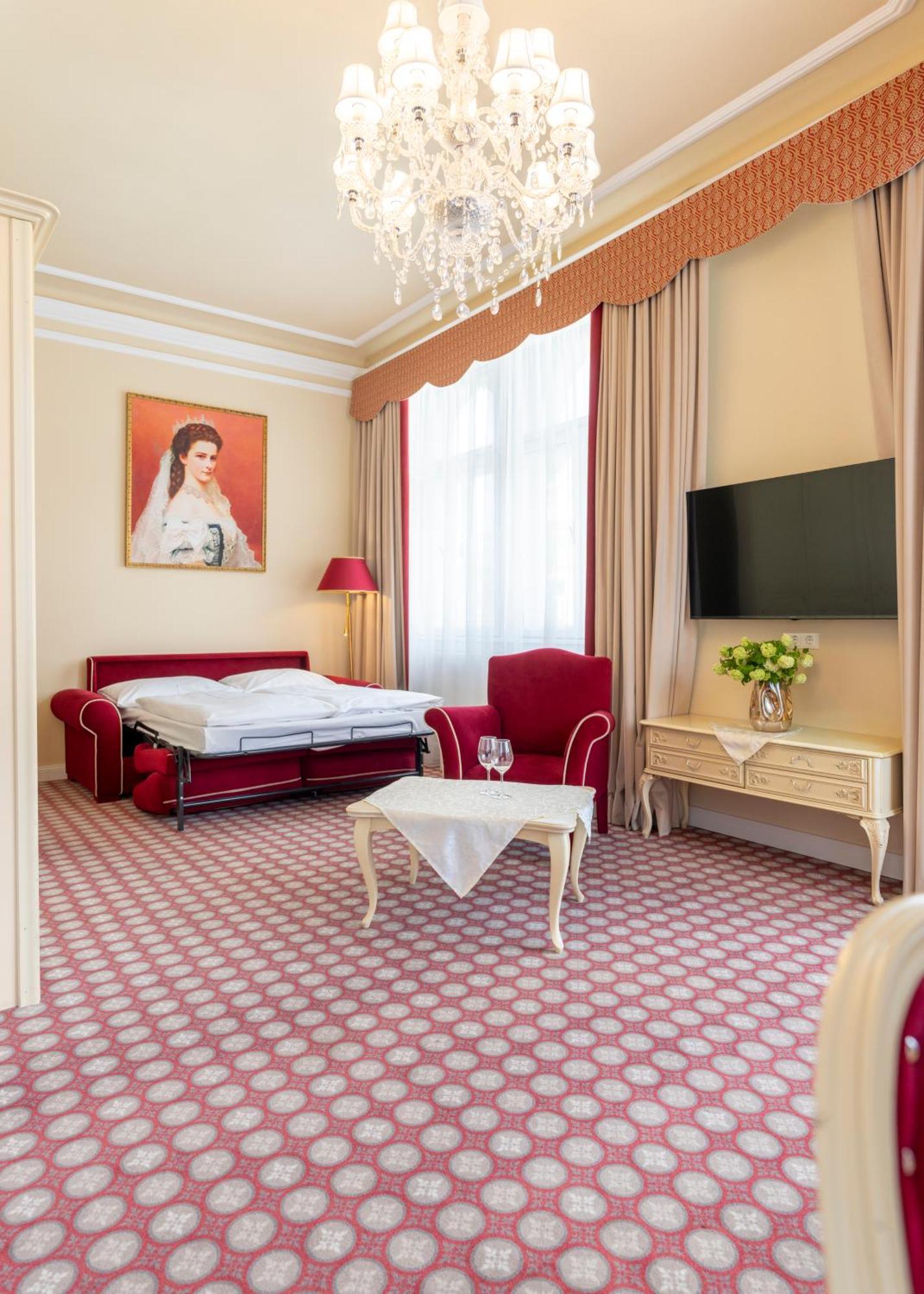 Deluxe Suite