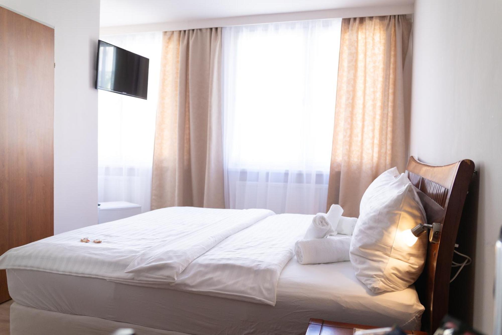 Small Double Room