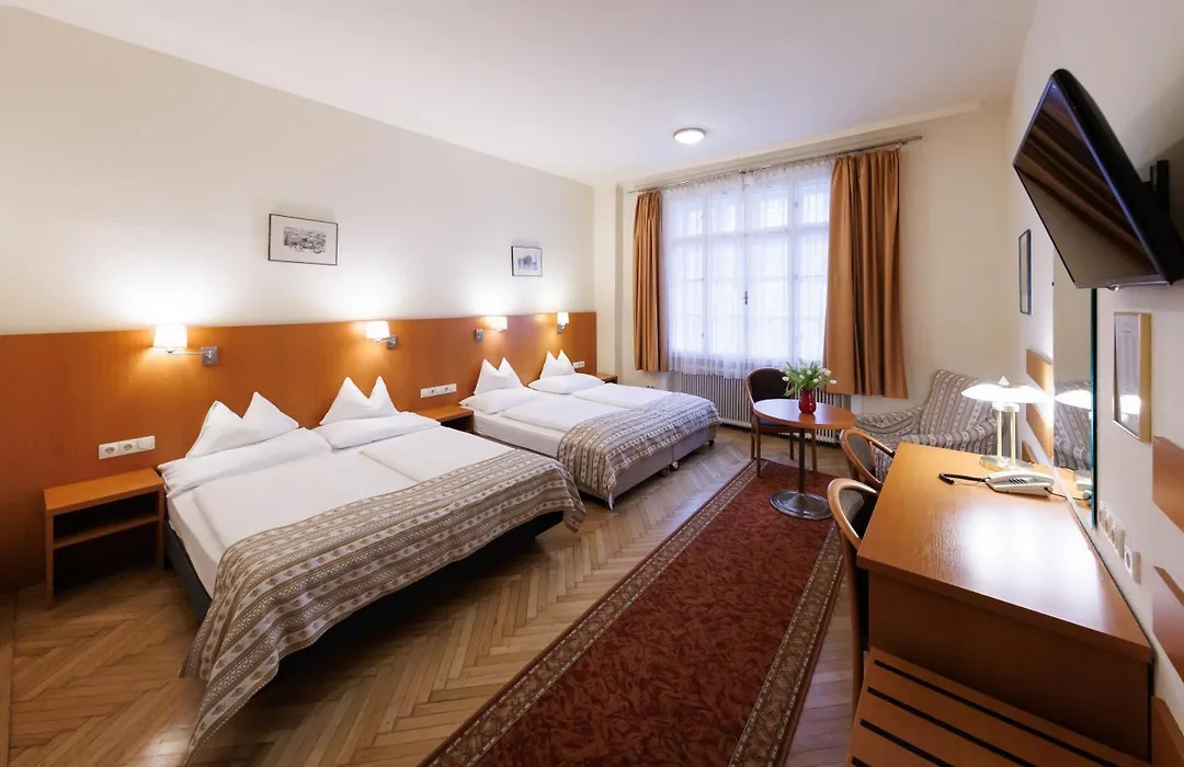 Continental Hotel-Pension-1