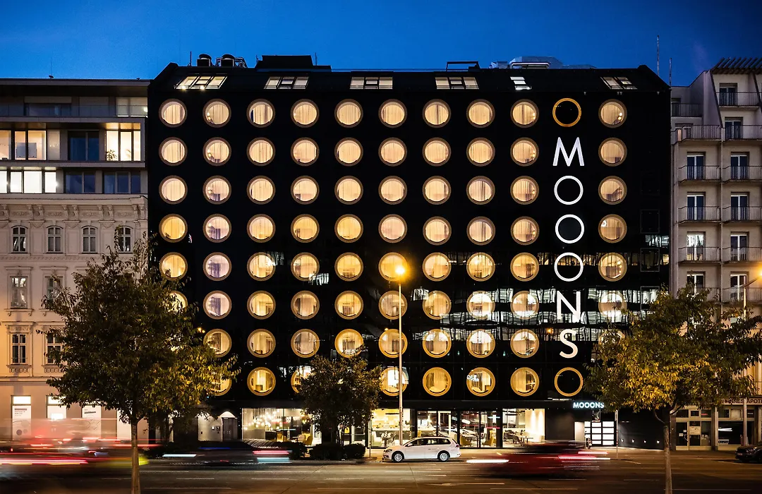 Mooons Vienna-1