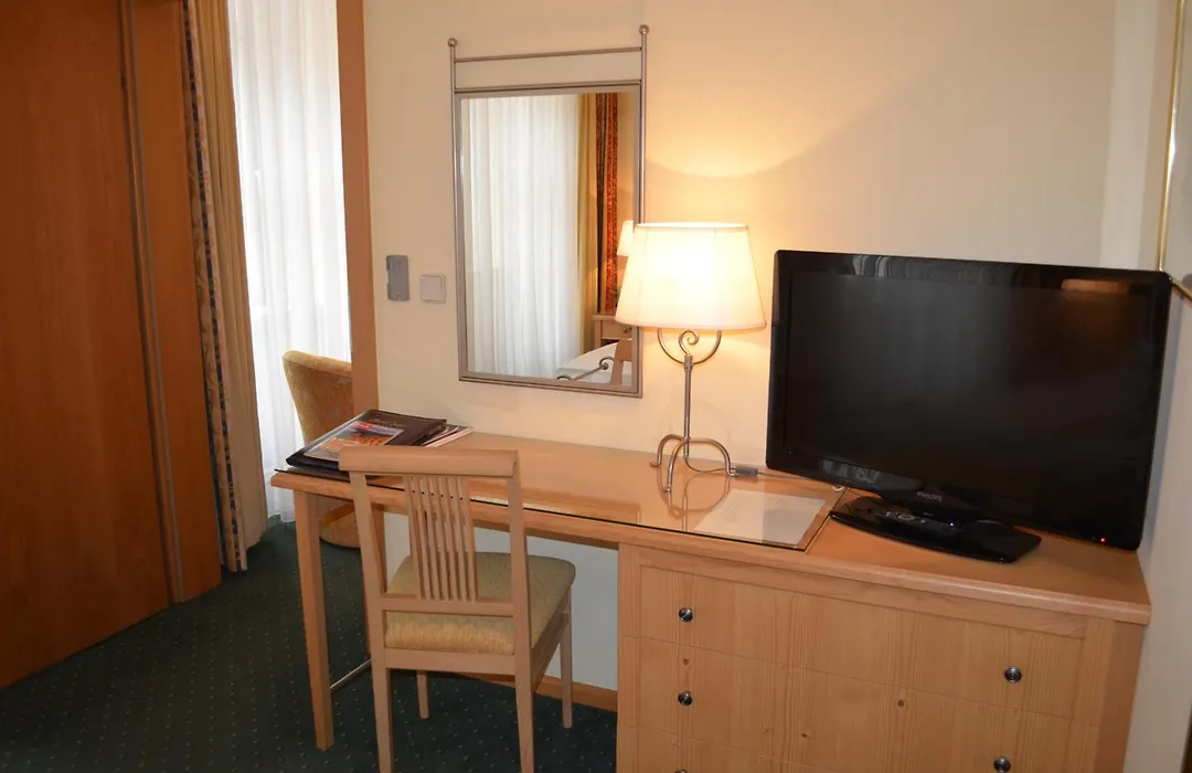 Hotel Jaeger-1