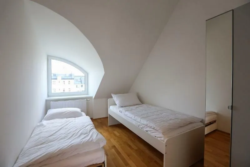 4 Beds&More Vienna Apartments-1