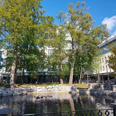 Gartenhotel Altmannsdorf-3
