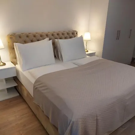 Gartenhotel Altmannsdorf-2