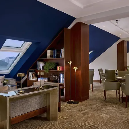 The Ritz-Carlton, Vienna-3