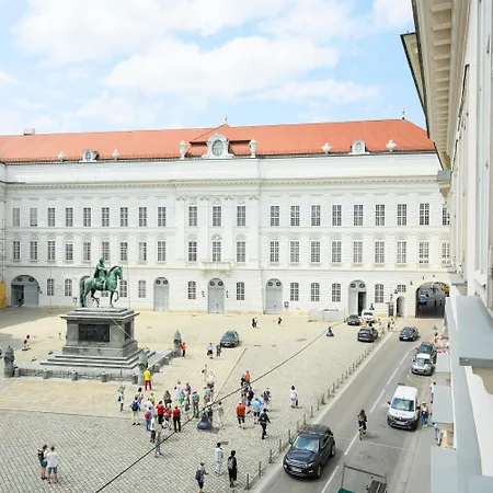Palais Palffy Apartments Vienna-3