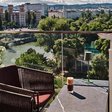 Radisson Red Hotel, Vienna-3