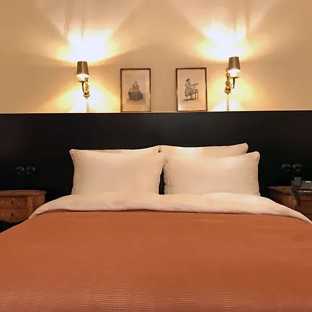 HENRI Hotel Wien Siebterbezirk-3